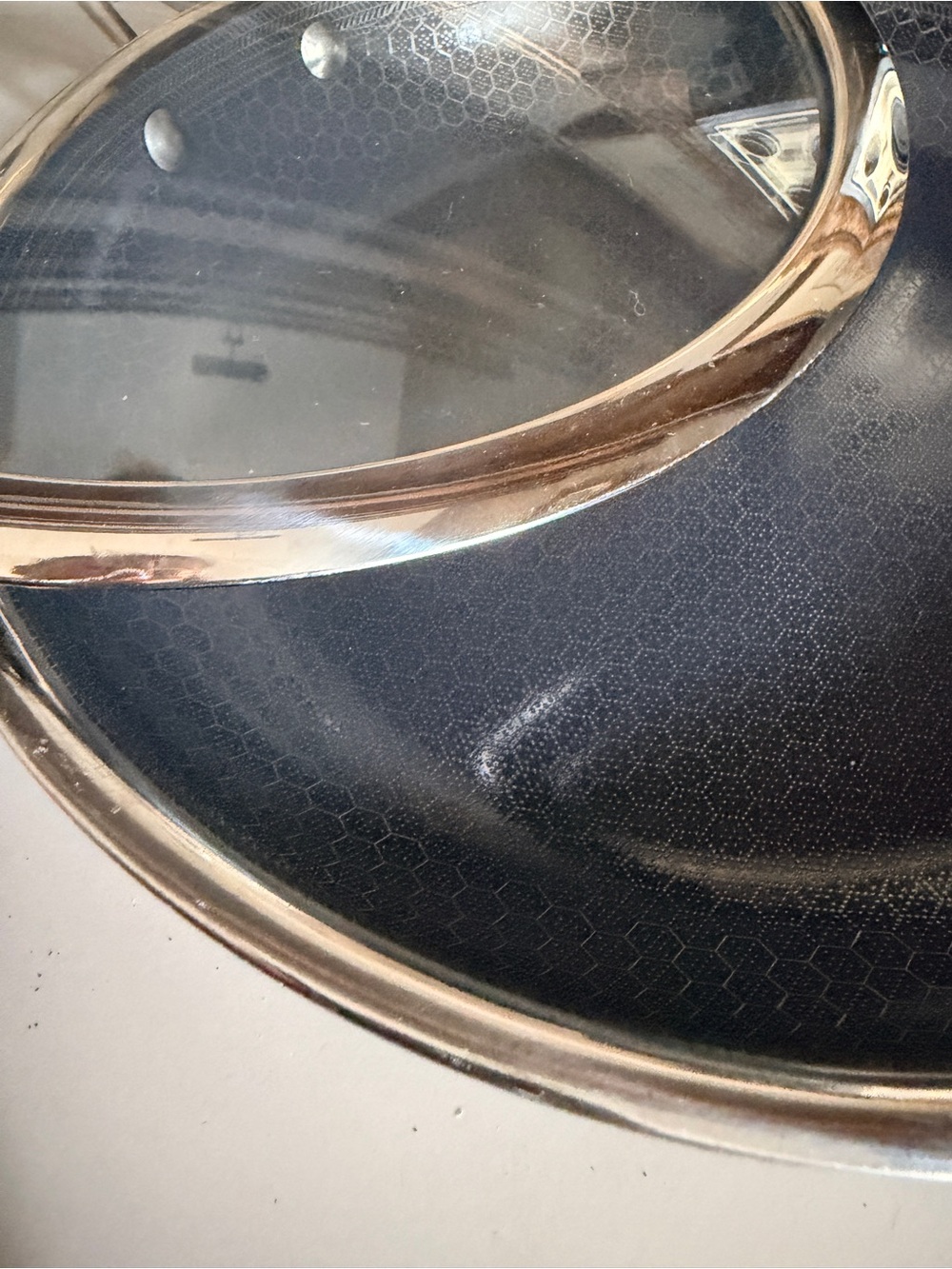 Hexclad Hybrid Fry Pan with Lid, 11” - Picture 9 of 9
